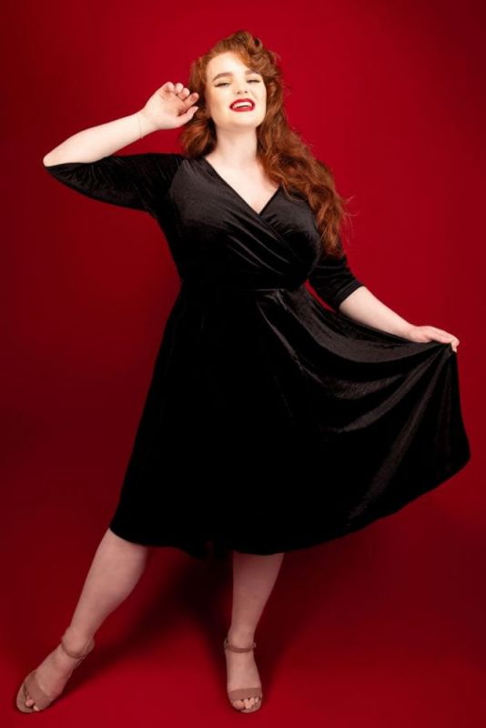 Swing Dress, LYRA Black Velvet